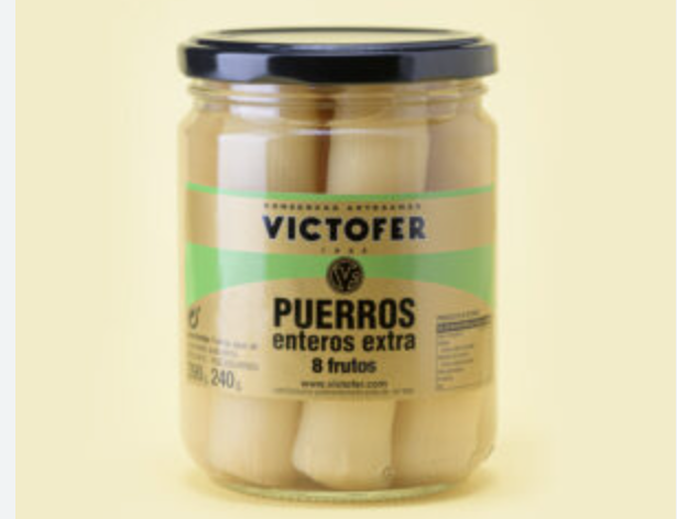 Puerros en conserva con tortilla de claras y arroz basmati.